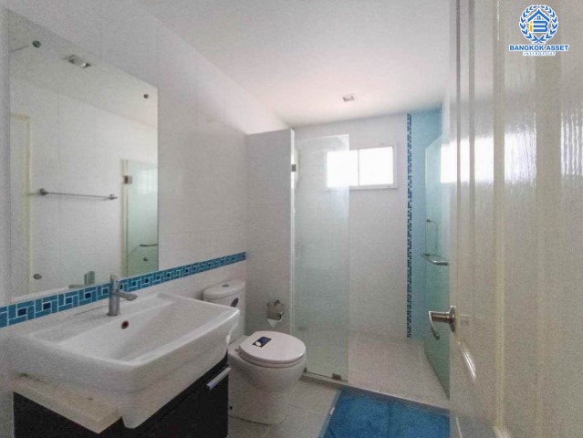 *****บ้านเดี่ยวมือสองย่านนนทบุรี ม.เดอะแพลนท์ แจ้งวัฒนะ เนื้อที่กว้างขวางถึง 51 ตร.ว. ฟังก์ชัน 3 ห้องนอน 2 ห้องน้ำ 2 ที่จอดรถ แถมฟรี! 4 เครื่องปรับอากาศ, 1 เครื่องทำน้ำอุ่น บนทำเลแห่งการเดินทาง ใกล้รถไฟฟ้าสายสีแดง "สถานีหลักสี่" และทางด่วน "บางปะอิน-ปากเกร็ด"